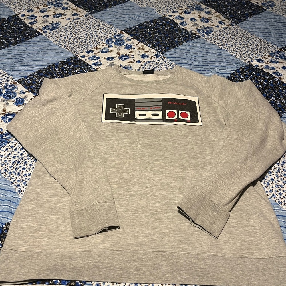 Nintendo Sweatshirt